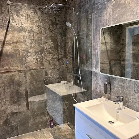 Vue Sur * بروفونديفيل